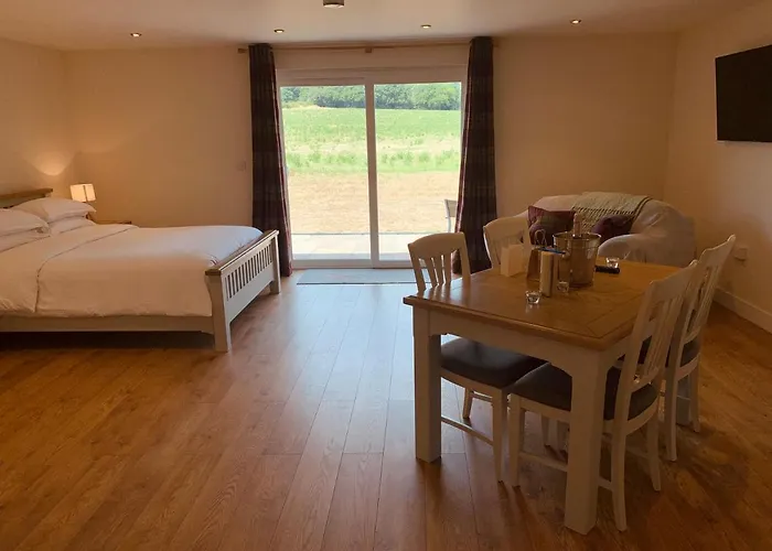 Plumptons Farm Holiday Lodges